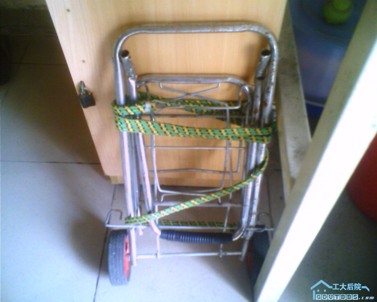 10元出拉电脑小车一台