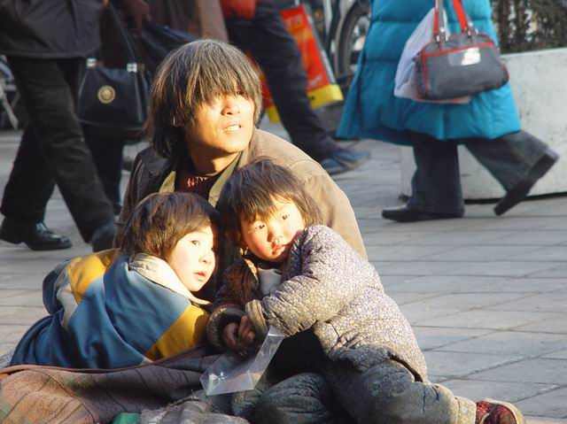 28.我可爱的女儿，我拿什么给你们幸福！！！！！！